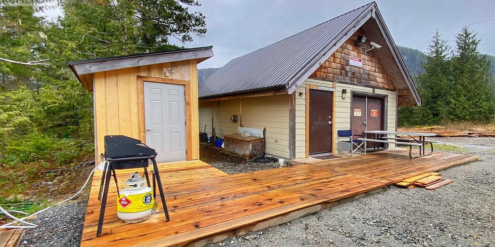 DL 972 16 HIGHWAY Port Edward Photo 11 DL 972 16 HIGHWAY Port Edward Photo 11